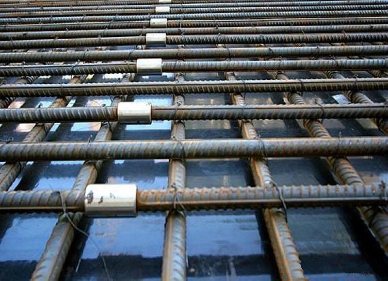合肥为什么建楼房时，要在钢筋上加一排小圆环？原来作用这么大